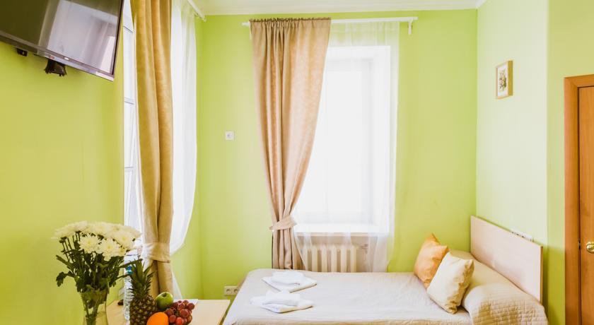 Гостиница Lilya Brik Hotel Санкт-Петербург